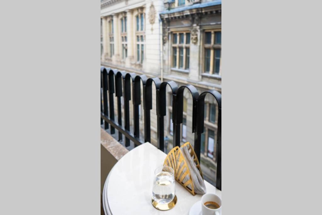 History Museum Apartment Bucarest Esterno foto