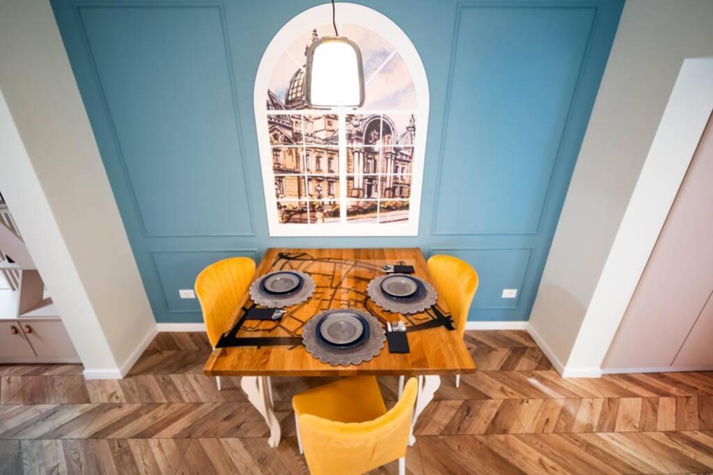 History Museum Apartment Bucarest Esterno foto