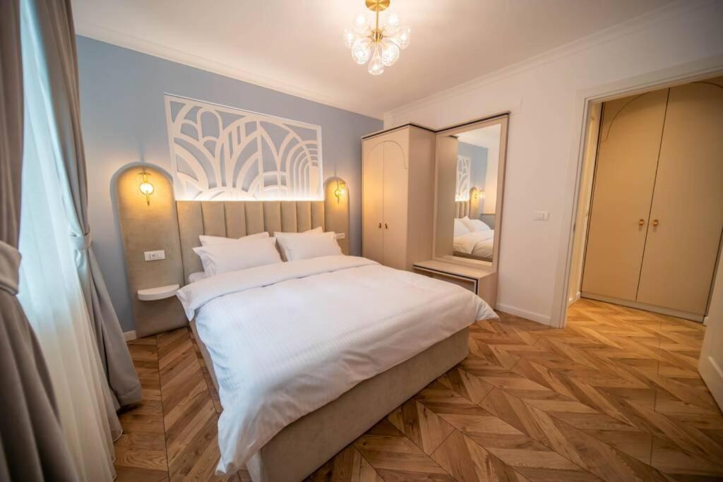 History Museum Apartment Bucarest Esterno foto